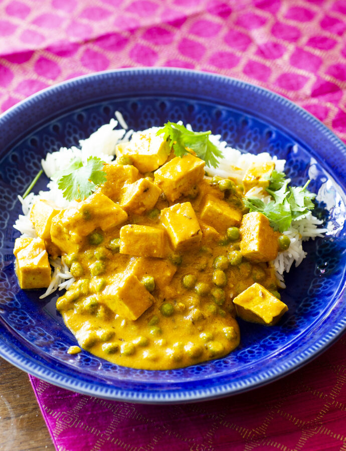 Matar paneer – indisk curry med gröna ärtor och paneer (eller tofu)